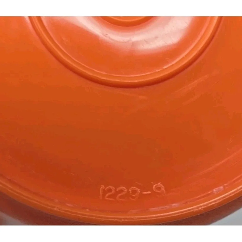 5 Vintage Tupperware #1229  Snack Cups 4oz With Lids Orange U57